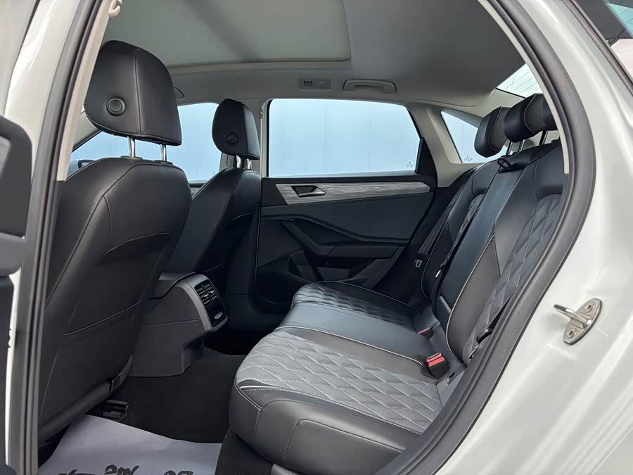 Sagitar 2023 280TSI DSG Excellence Plus - zdjęcie 5