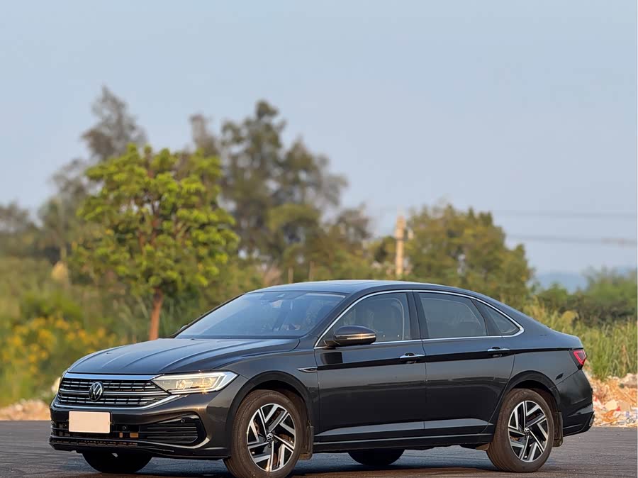 Sagitar 2024 300TSI DSG Beyond - zdjęcie 1
