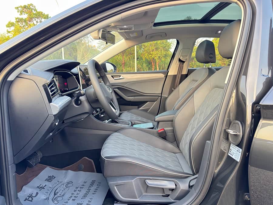 Sagitar 2024 300TSI DSG Beyond - zdjęcie 11