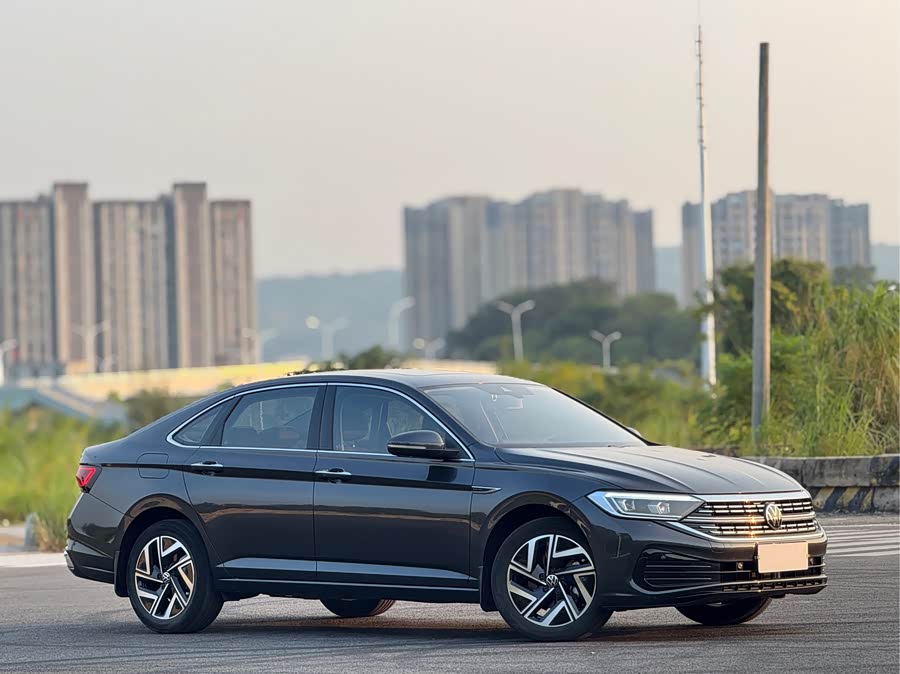 Sagitar 2024 300TSI DSG Beyond - zdjęcie 3