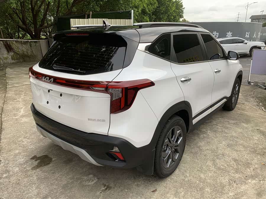 Saitus 2023 1.5L CVT Luxury - zdjęcie 3