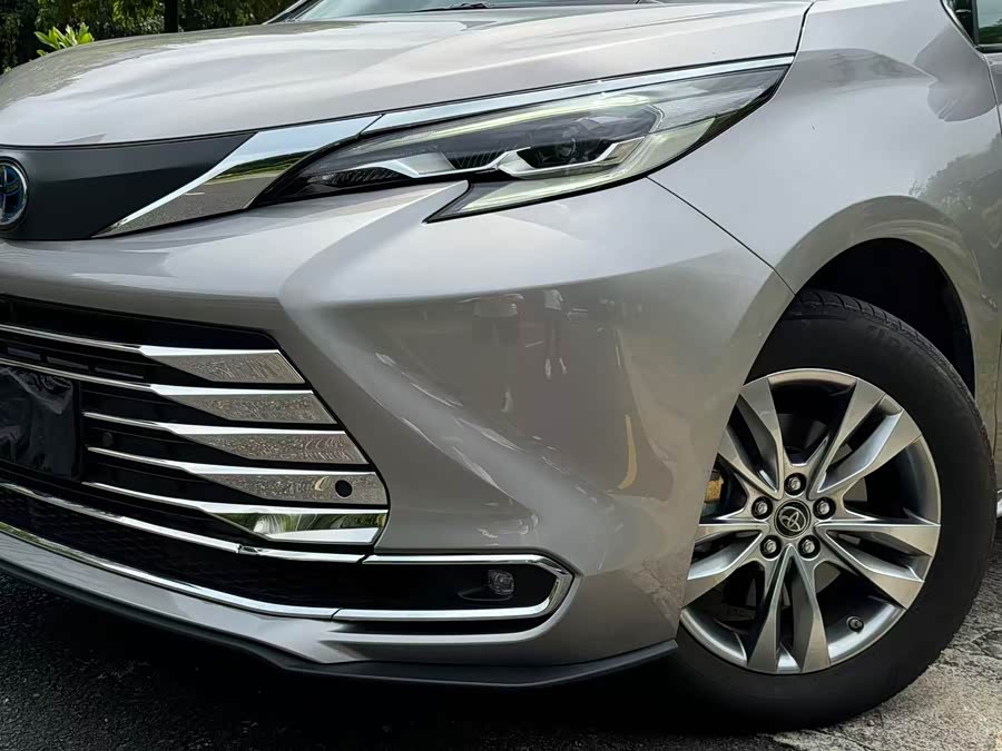Sienna 2023 2.5L Hybrid Comfort Edition - zdjęcie 15