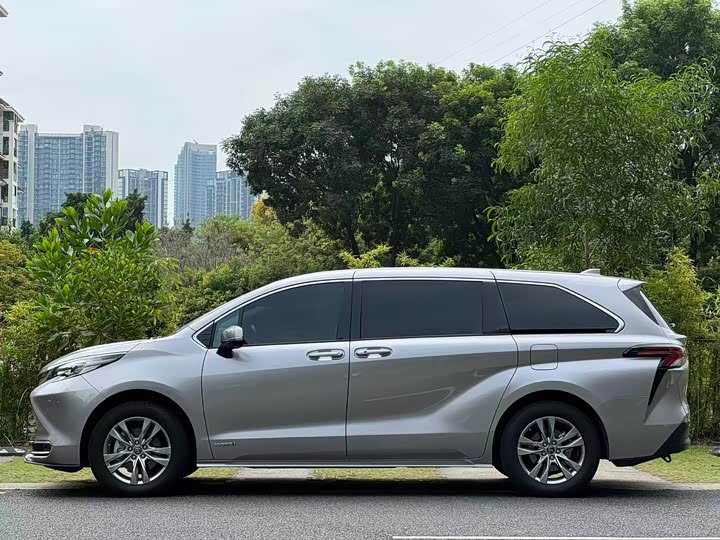 Sienna 2023 2.5L Hybrid Comfort Edition - zdjęcie 20