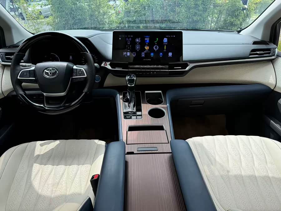 Sienna 2023 2.5L Hybrid Comfort Edition - zdjęcie 7