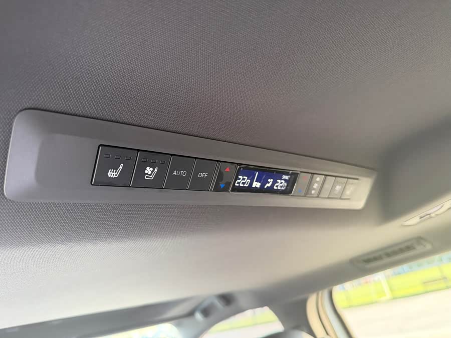 Sienna 2024 2.5L Hybrid 4WD Premium - zdjęcie 14