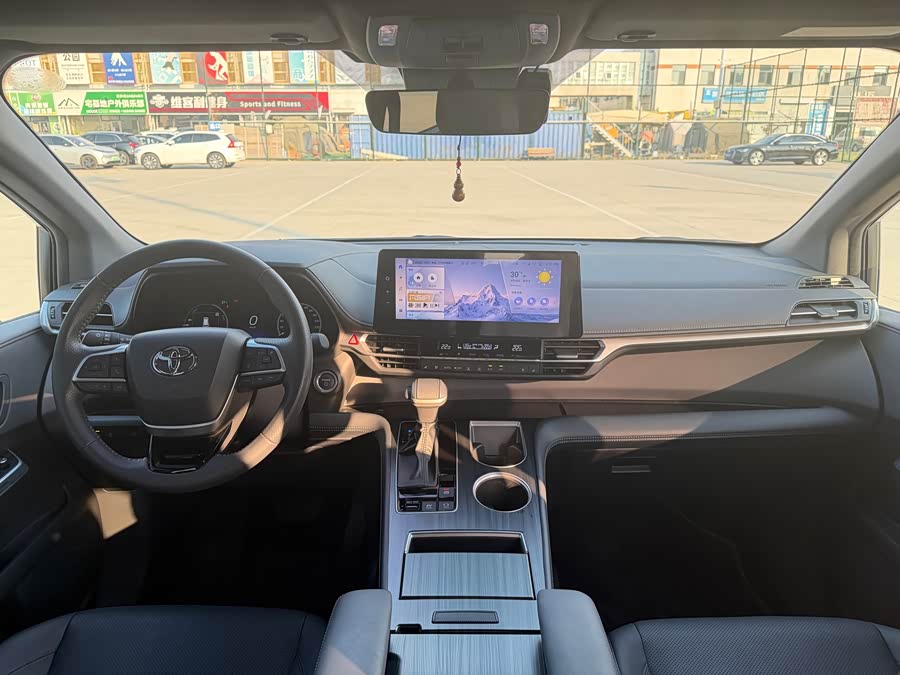 Sienna 2024 2.5L Hybrid 4WD Premium - zdjęcie 19