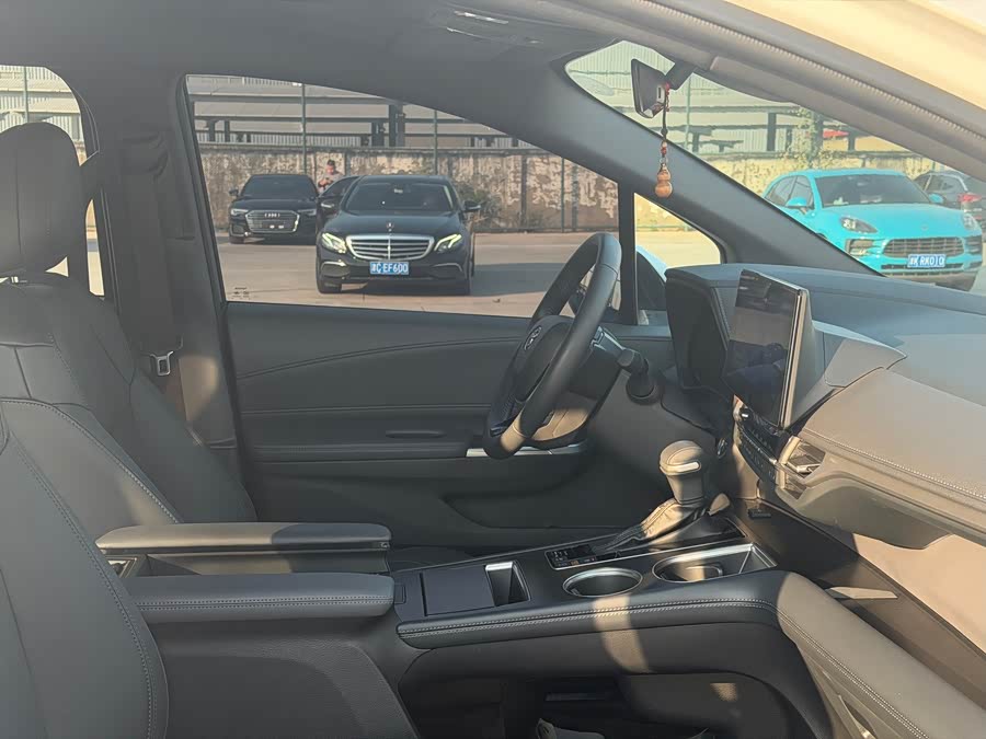 Sienna 2024 2.5L Hybrid 4WD Premium - zdjęcie 10