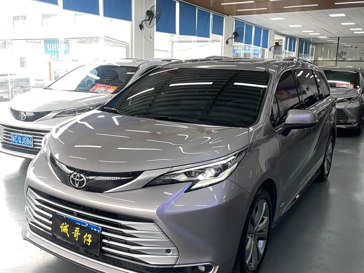 Sienna 2024 2.5L Hybrid Platinum - zdjęcie 17
