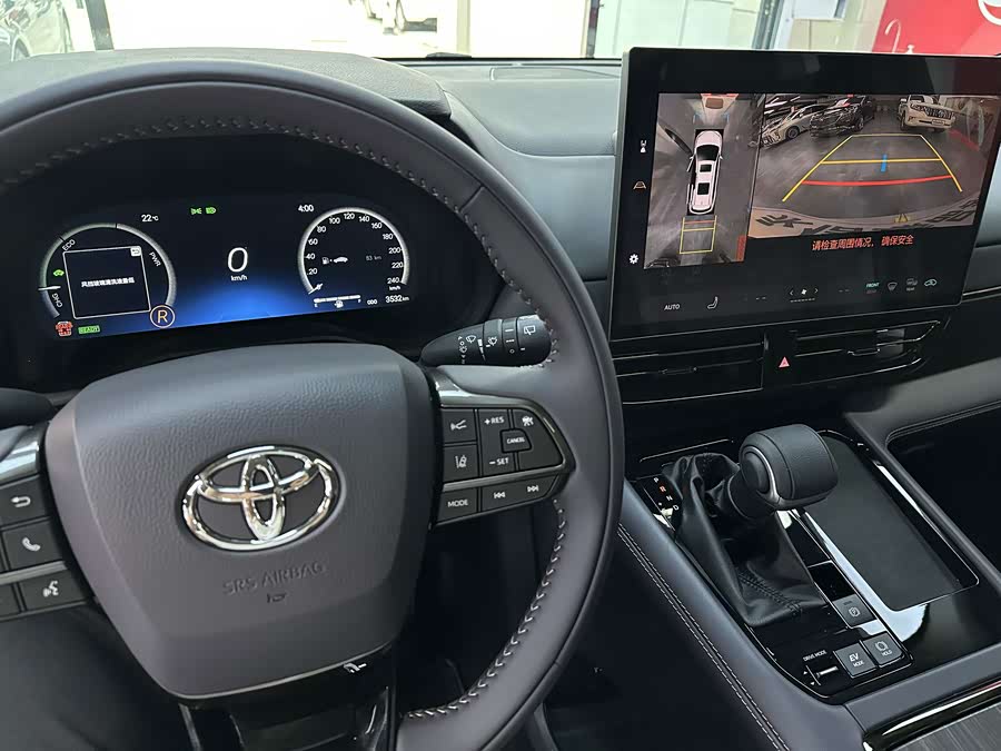 Sienna 2027 2.5L Hybrid 4WD Luxury - zdjęcie 13
