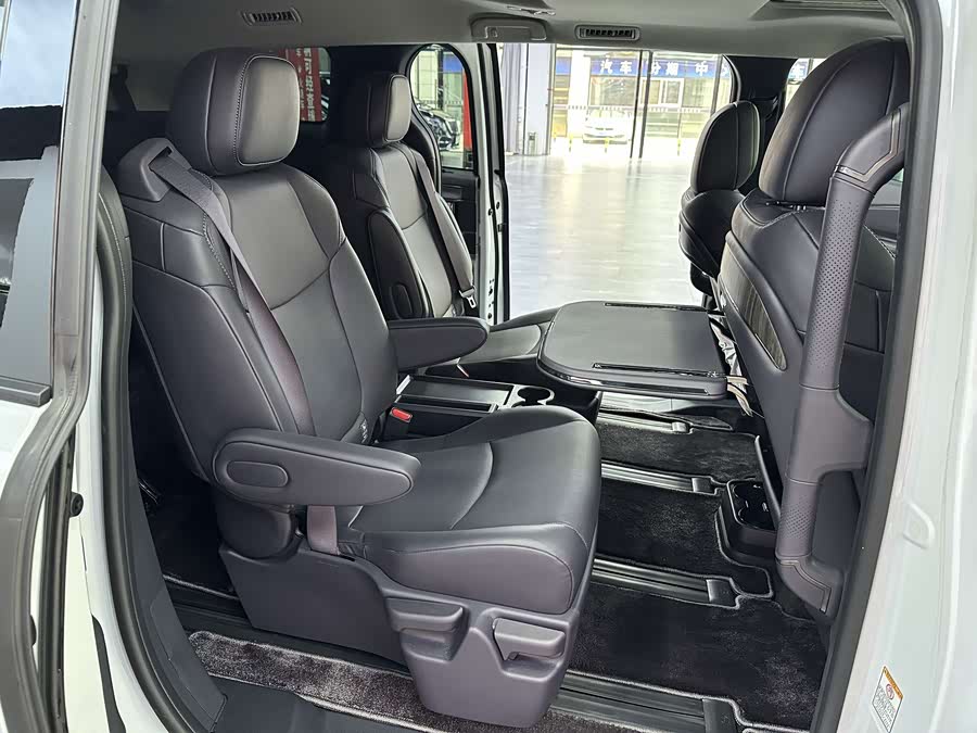 Sienna 2027 2.5L Hybrid 4WD Luxury - zdjęcie 10