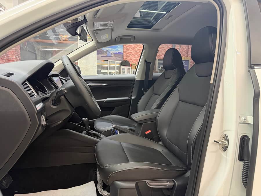 Skoda Kamiq 2023 1.5L Auto Comfort - zdjęcie 11