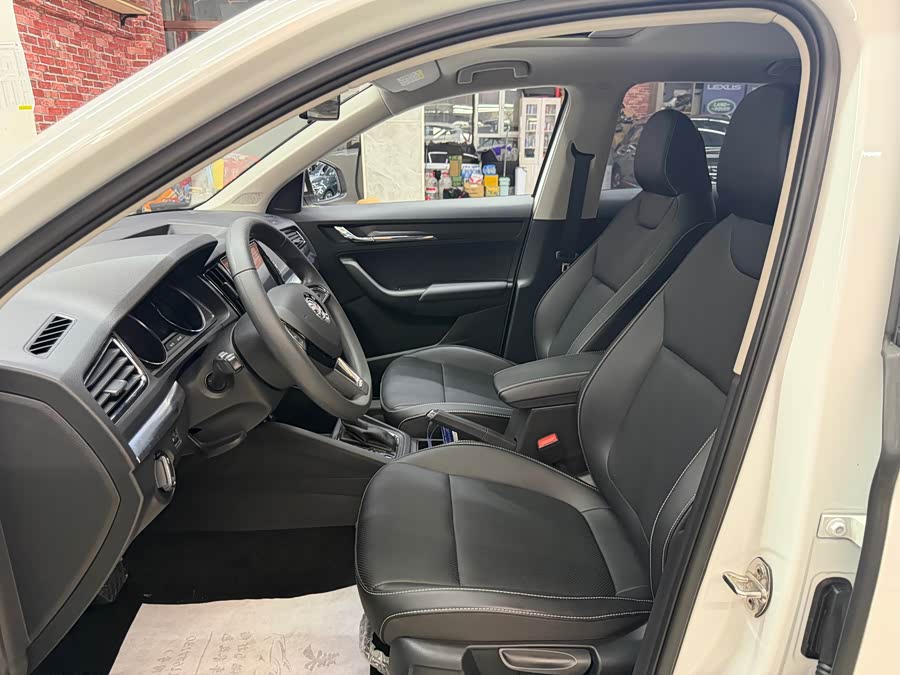 Skoda Kamiq 2023 1.5L Auto Comfort - zdjęcie 12
