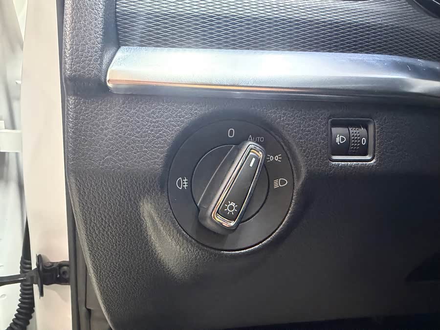 Skoda Kamiq 2023 1.5L Auto Comfort - zdjęcie 15