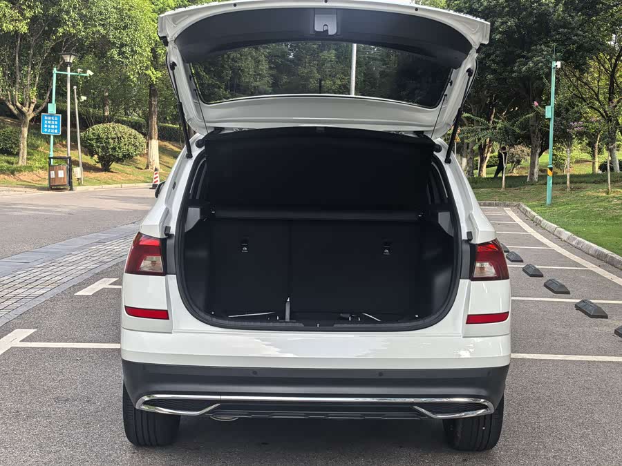 Skoda Kamiq 2023 Facelift 1.5L Automatic Comfort Edition - zdjęcie 11
