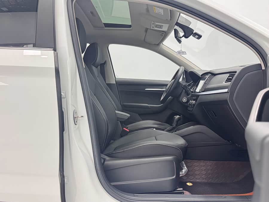 Skoda Kamiq 2023 Facelift 1.5L Automatic Comfort Edition - zdjęcie 11