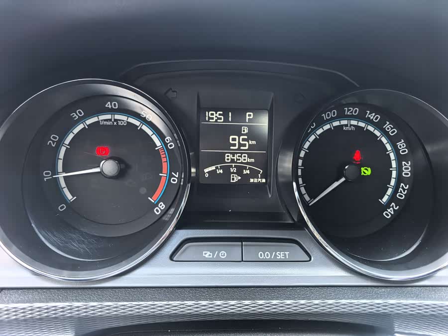 Skoda Kamiq 2023 Facelift 1.5L Automatic Comfort Edition - zdjęcie 9