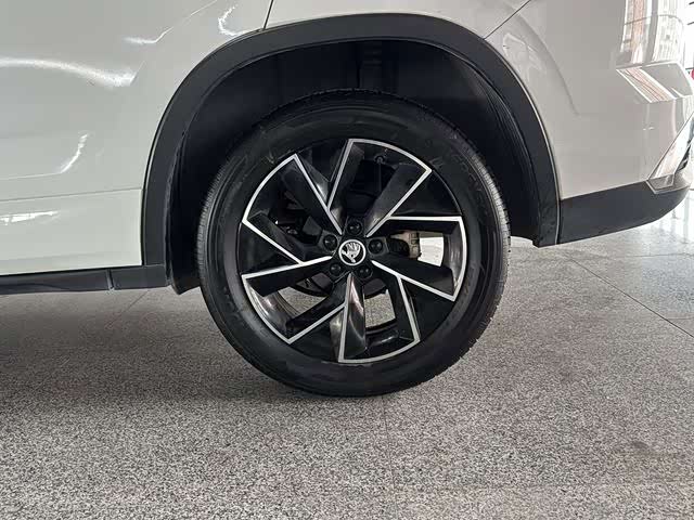 Skoda Kamiq 2023 GT 1.5L Auto Premium - zdjęcie 12