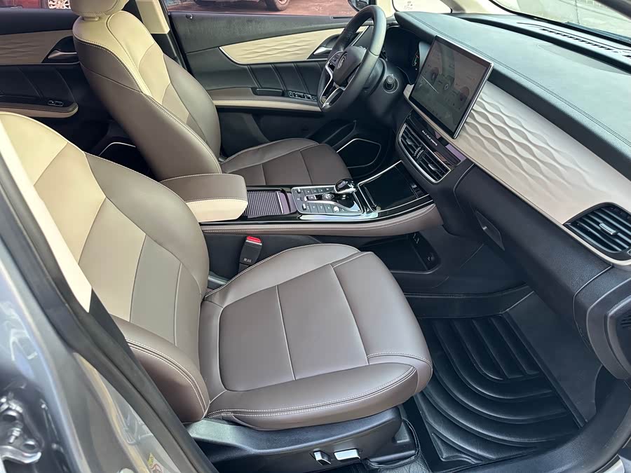 Song MAX 2022 DM-i 105KM Flagship - zdjęcie 12