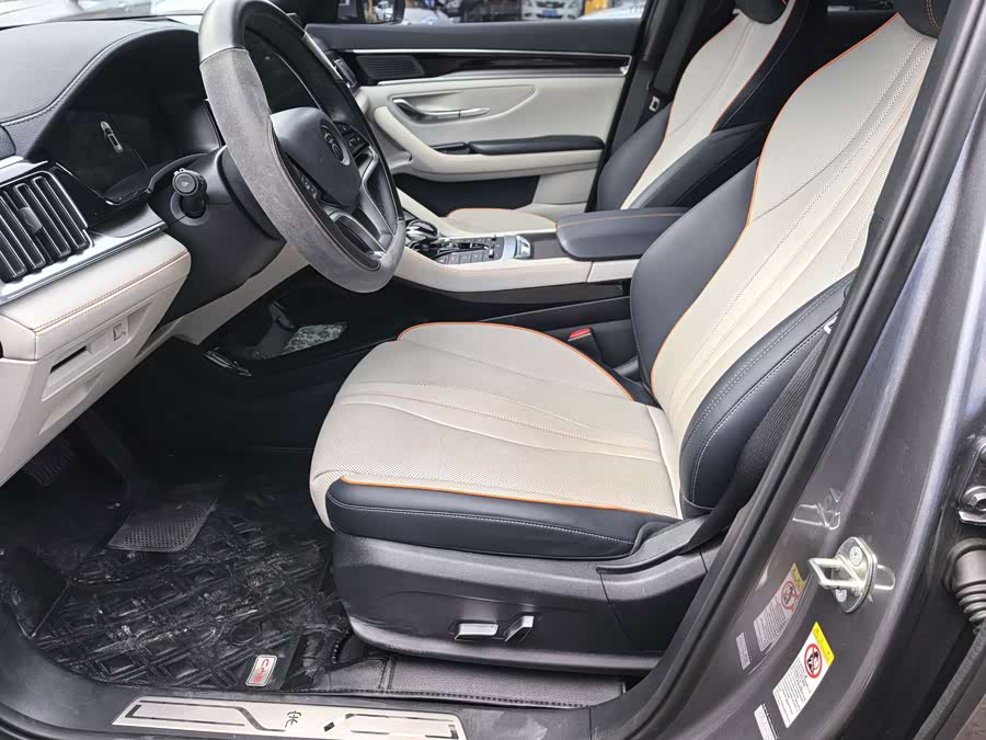 Song PLUS New Energy 2021 DM-i 110KM Flagship PLUS - zdjęcie 11