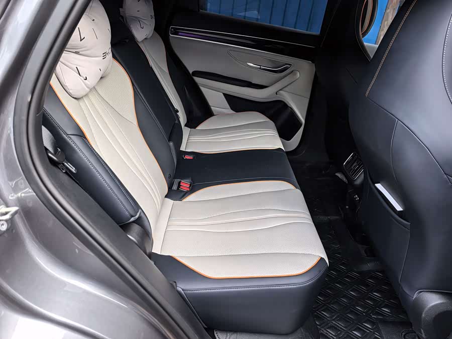 Song PLUS New Energy 2021 DM-i 110KM Flagship PLUS - zdjęcie 14