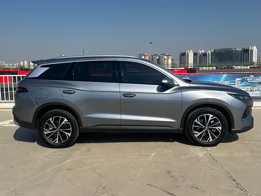 Song Pro New Energy 2025 2nd Gen DM-i 75KM Super - zdjęcie 4