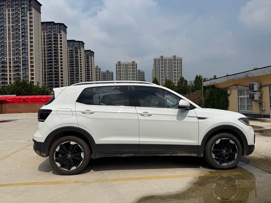 Tayron 2023 200TSI DSG Smart Edition - zdjęcie 12