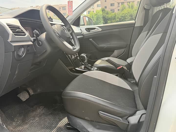 Tayron 2023 200TSI DSG Smart Edition - zdjęcie 18