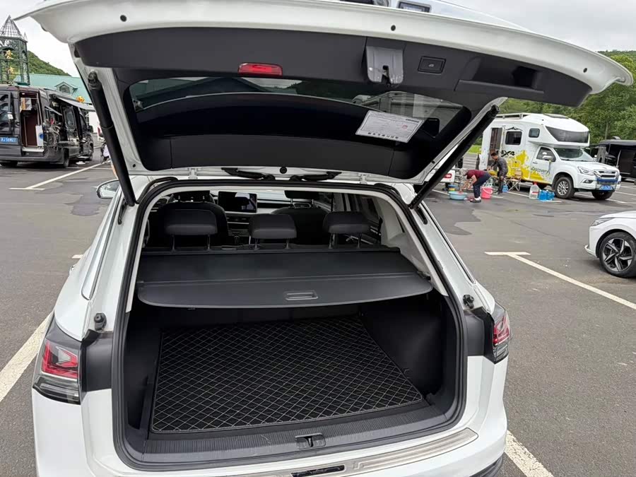 Tayron 2023 280TSI 2WD Luxury Plus Advanced - zdjęcie 9