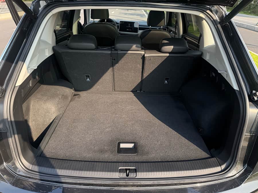 Tayron 2023 330TSI Two-Wheel Drive Luxury Plus Advanced Edition - zdjęcie 16