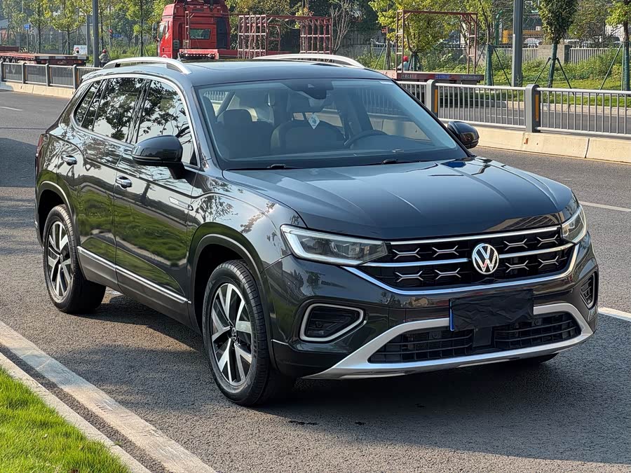 Tayron 2023 330TSI Two-Wheel Drive Luxury Plus Advanced Edition - zdjęcie 3