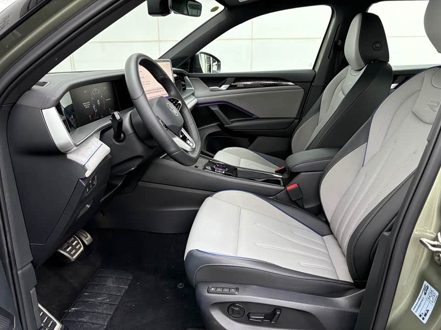 Tayron 2025 Tayron L 380TSI 4WD Luxury Easy Package - zdjęcie 6