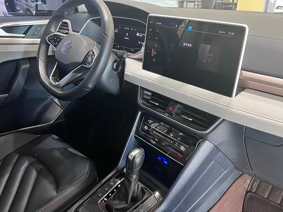 Tiguan 2023 300TSI 2WD Full Moon Edition - zdjęcie 11
