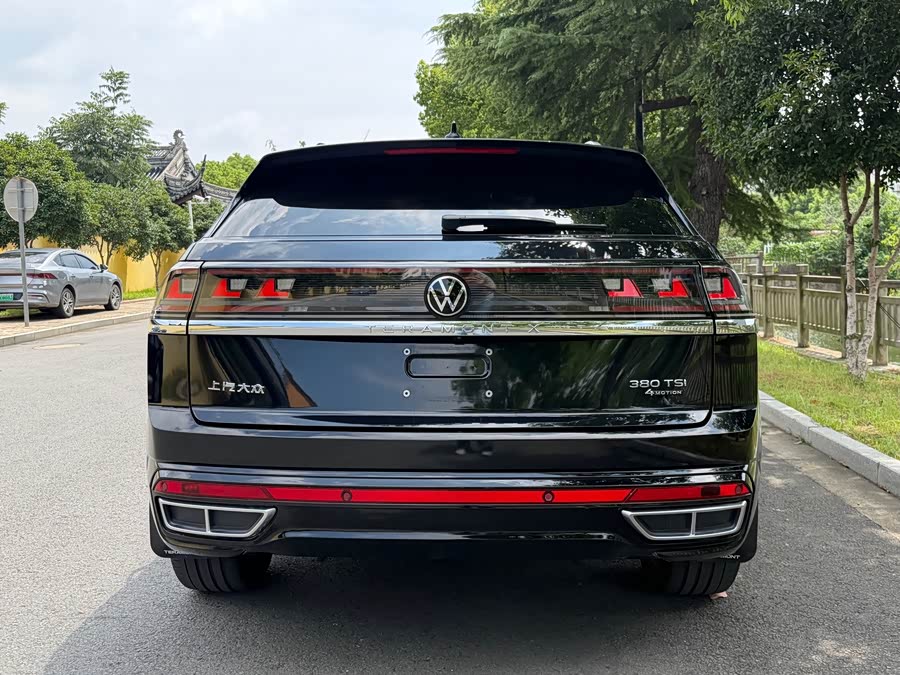 Tiguan 2023 Tiguan X 380TSI 4WD Luxury - zdjęcie 11