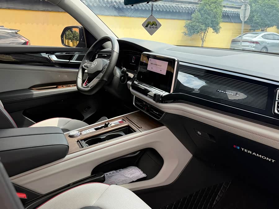 Tiguan 2023 Tiguan X 380TSI 4WD Luxury - zdjęcie 6