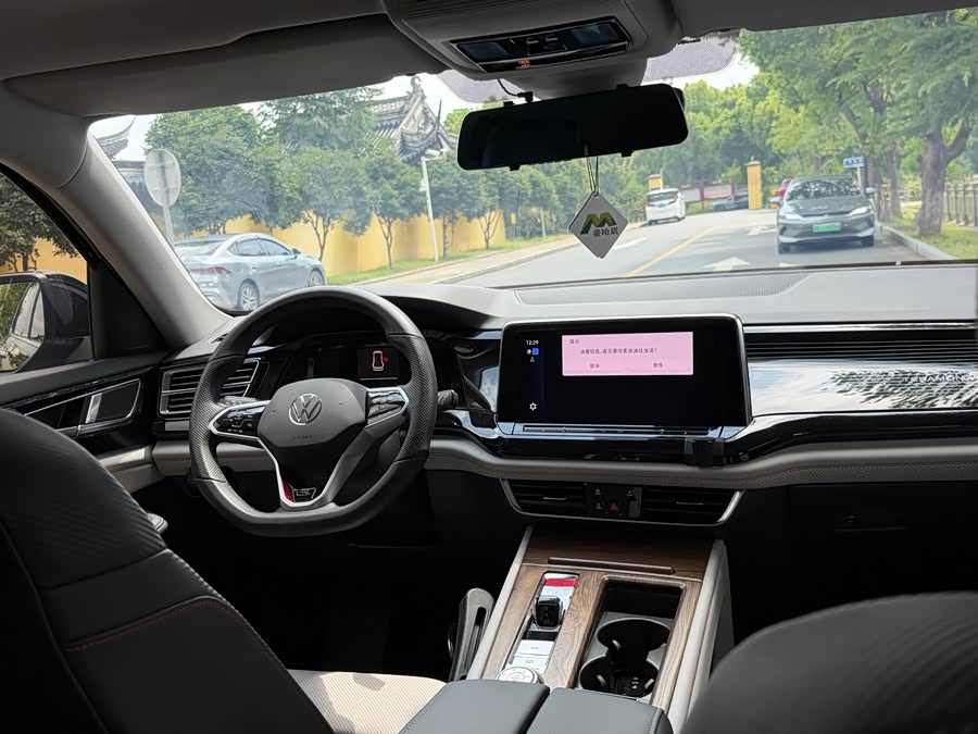 Tiguan 2023 Tiguan X 380TSI 4WD Luxury - zdjęcie 8