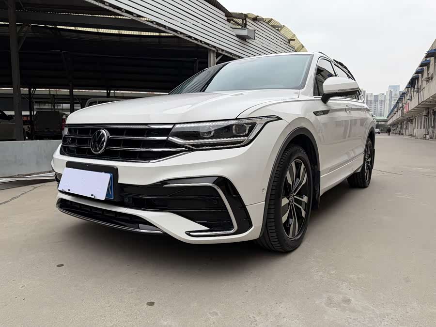 Tiguan L 2022 330TSI Automatic Two-Wheel Drive R-Line Yuexiang Edition - zdjęcie 1
