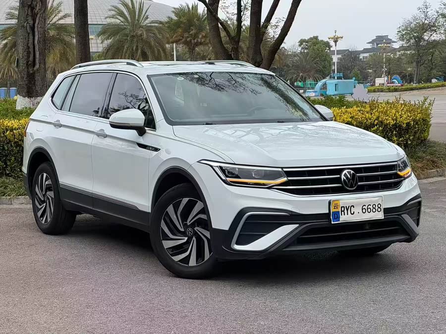 Tiguan L 2023 300 TSI Automatic Two-Wheel Drive Intelligent Enjoyment Version - zdjęcie 1