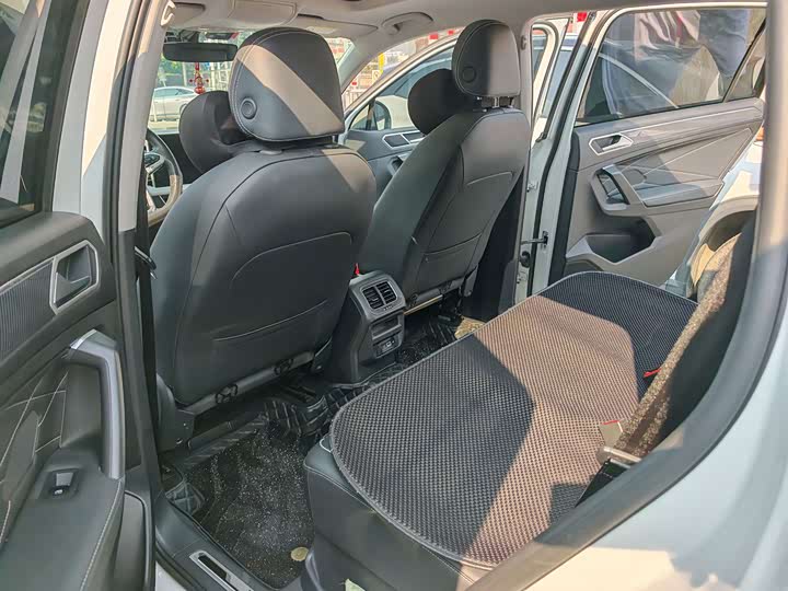 Tiguan L 2024 330TSI Auto 2WD R-Line - zdjęcie 11