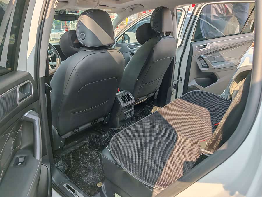 Tiguan L 2024 330TSI Auto 2WD R-Line - zdjęcie 5