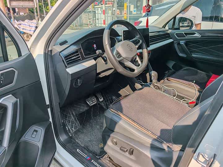 Tiguan L 2024 330TSI Auto 2WD R-Line - zdjęcie 10
