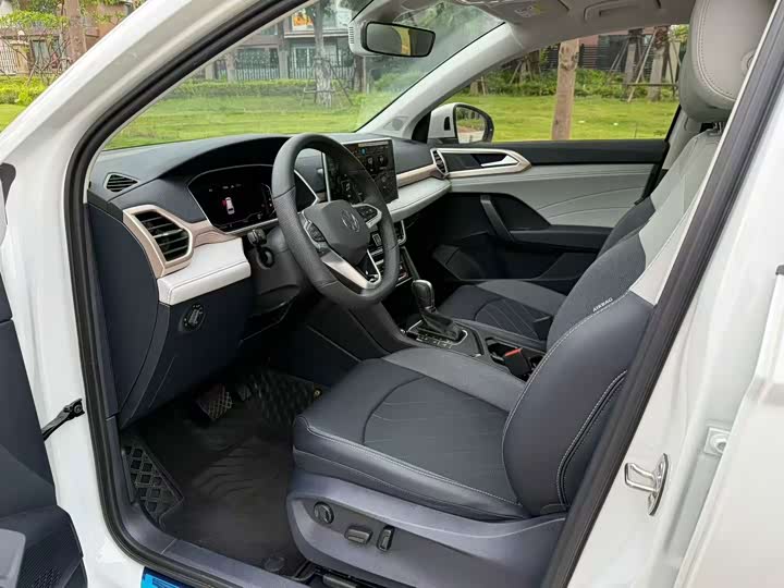 Tuyue 2024 300TSI 2WD Full Moon Edition - zdjęcie 18