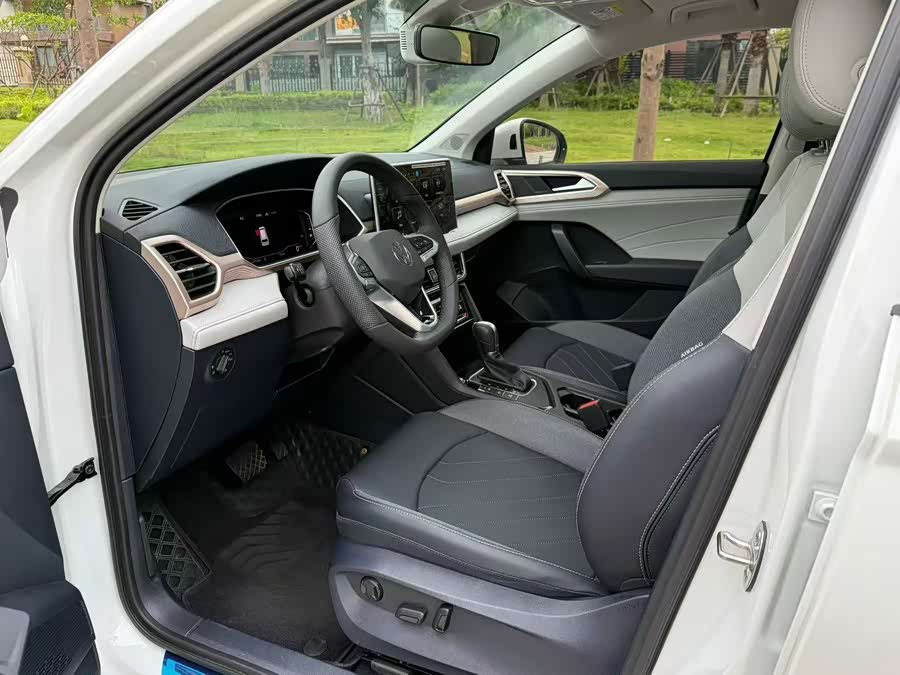 Tuyue 2024 300TSI 2WD Full Moon Edition - zdjęcie 9