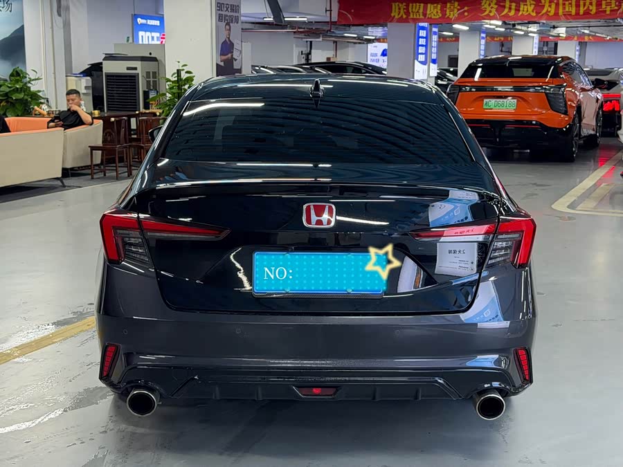 Type R 2023 240TURBO Manual Exclusive - zdjęcie 5