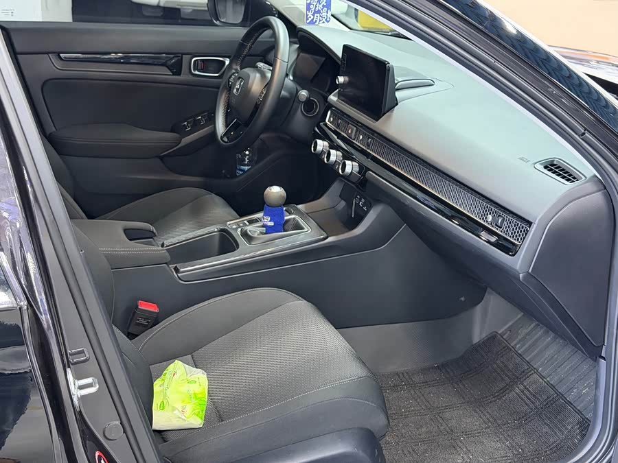 Type R 2023 240TURBO Manual Exclusive - zdjęcie 9