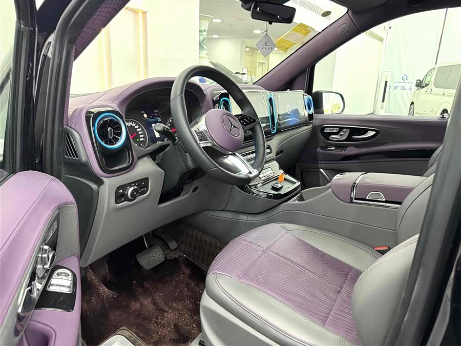 Vito 2024 2.0T Business Edition 7-Seater - zdjęcie 4