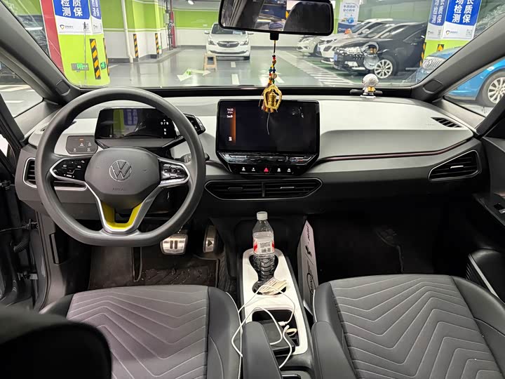 Volkswagen ID.3 2023 Pure Intelligent Edition - zdjęcie 15
