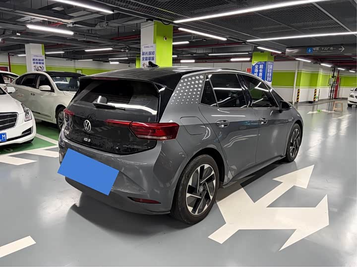 Volkswagen ID.3 2023 Pure Intelligent Edition - zdjęcie 18