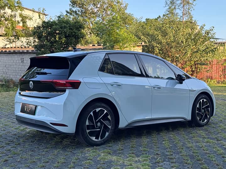 Volkswagen ID.3 2023 Upgrade Pure Intelligent Enjoyment Edition - zdjęcie 13