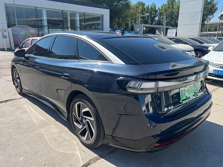 Volkswagen ID.7 VIZZION 2024 PRO - zdjęcie 19