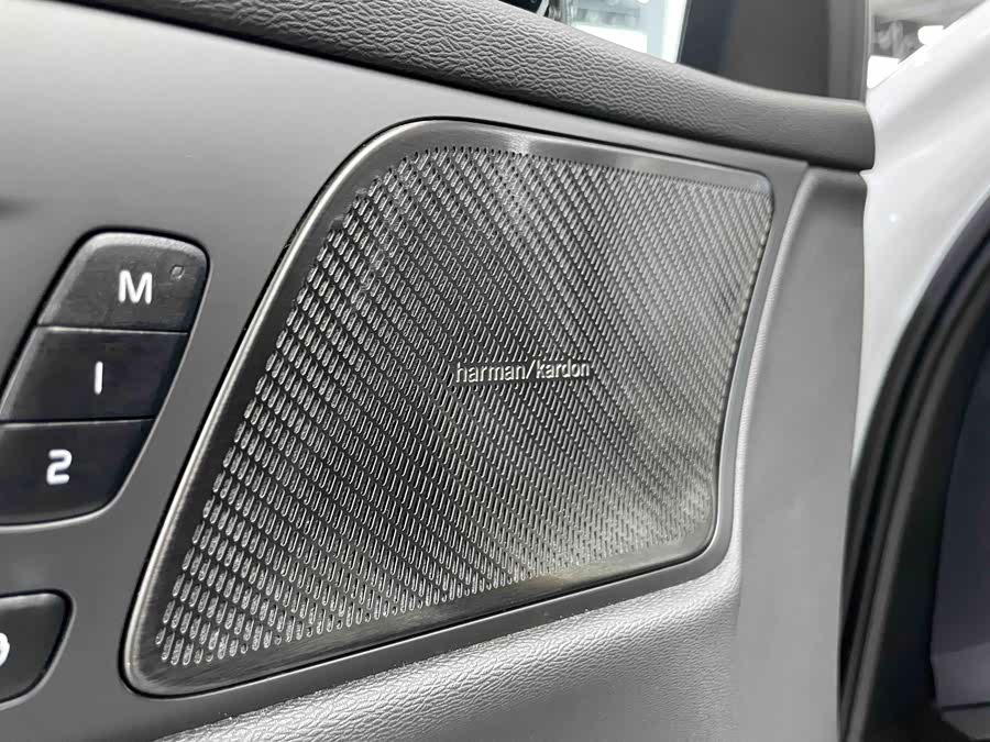 Volvo S60 2025 B5 Intelligent Sport - zdjęcie 9